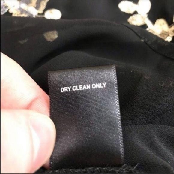 Skies Are Blue Black Small Floral Sequin Top - Picture 4 of 10